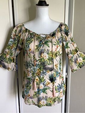 Bailey & Chloe floral peasant blouse Sz S EUC tropical top tie front tassels